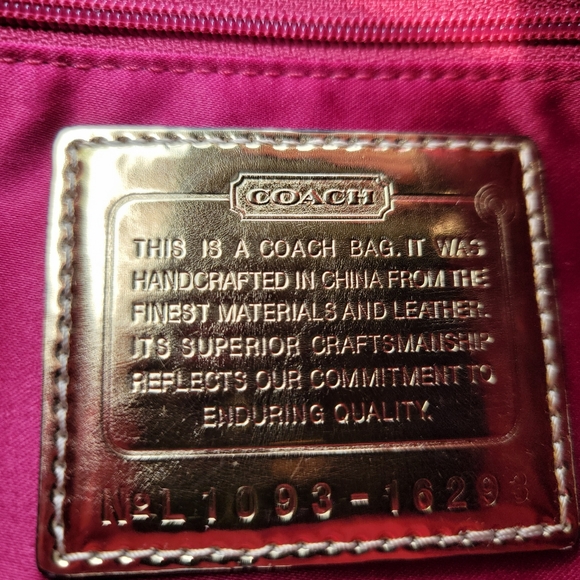 Coach Poppy Monogram Gold Sparkle Dots. Red Hearts &Trim Bag - Picture 15 of 16